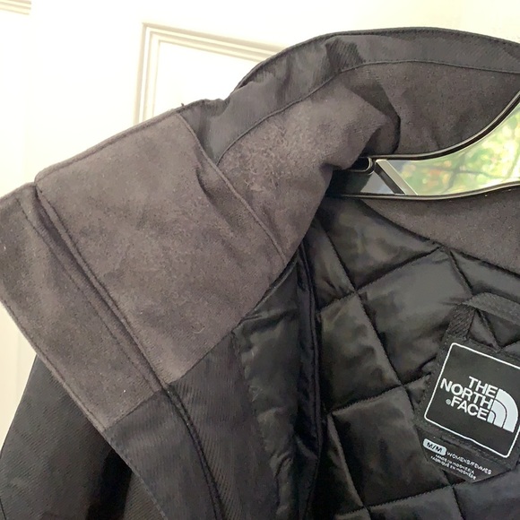 Great condition The North Face 550 down jacket size M - Picture 13 of 14